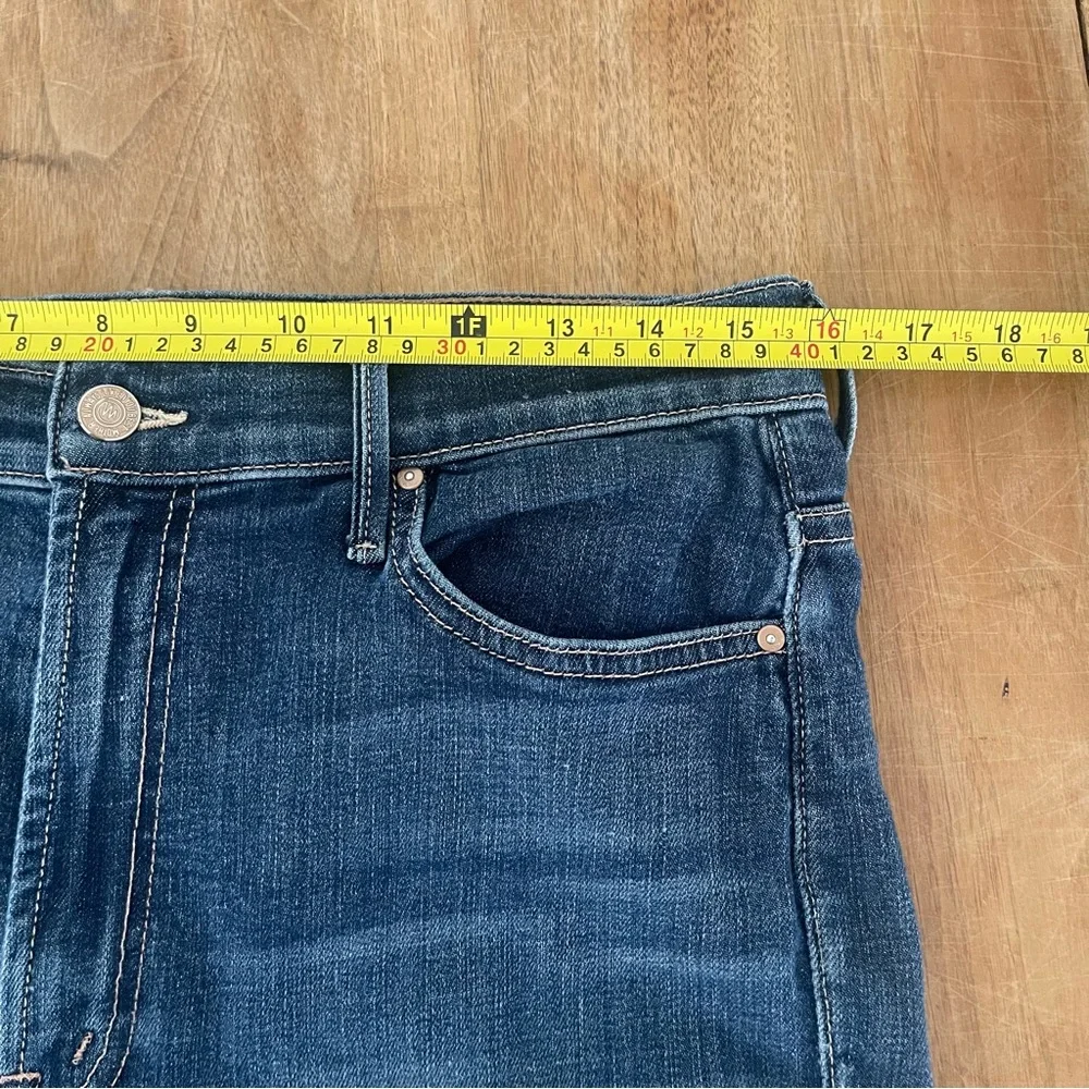 MOTHER The Insider Crop Step Fray in size 30
GIRL CRUSH - Picture 14 of 14